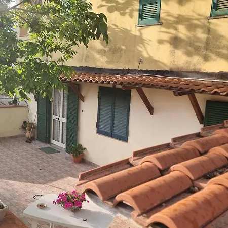 Le Colonne Di Cesare Nocleg ze śniadaniem