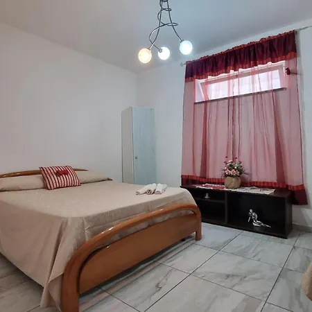 Le Colonne Di Cesare Oda ve Kahvaltı Boscoreale
