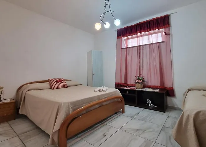 Le Colonne Di Cesare לינה וארוחת בוקר בוסקוריאלה